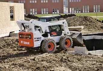 Аренда мини-погрузчика Bobcat S850