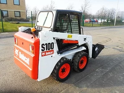 Аренда мини-погрузчика Bobcat S100
