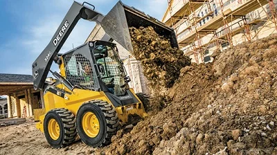 Аренда мини-погрузчика John Deere 324G