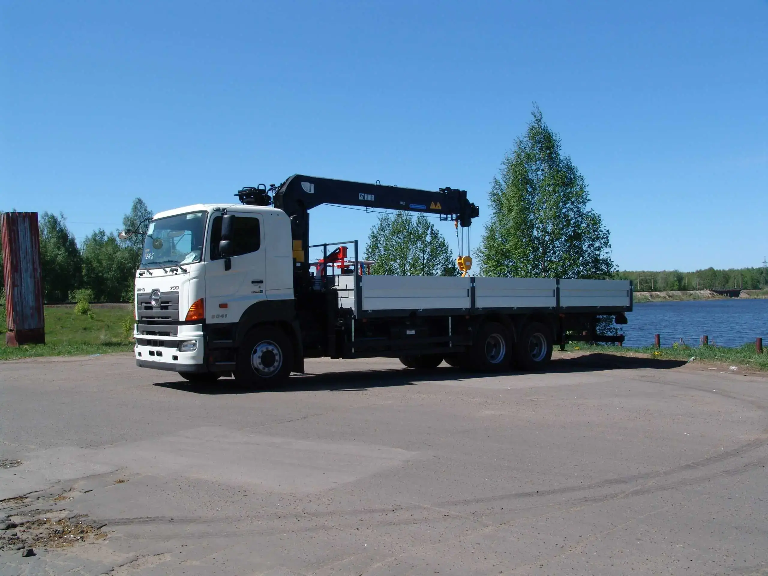Аренда манипулятора c присоской HIAB160T, Hino