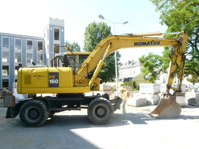 Аренда колесного экскаватора Komatsu PW160-7