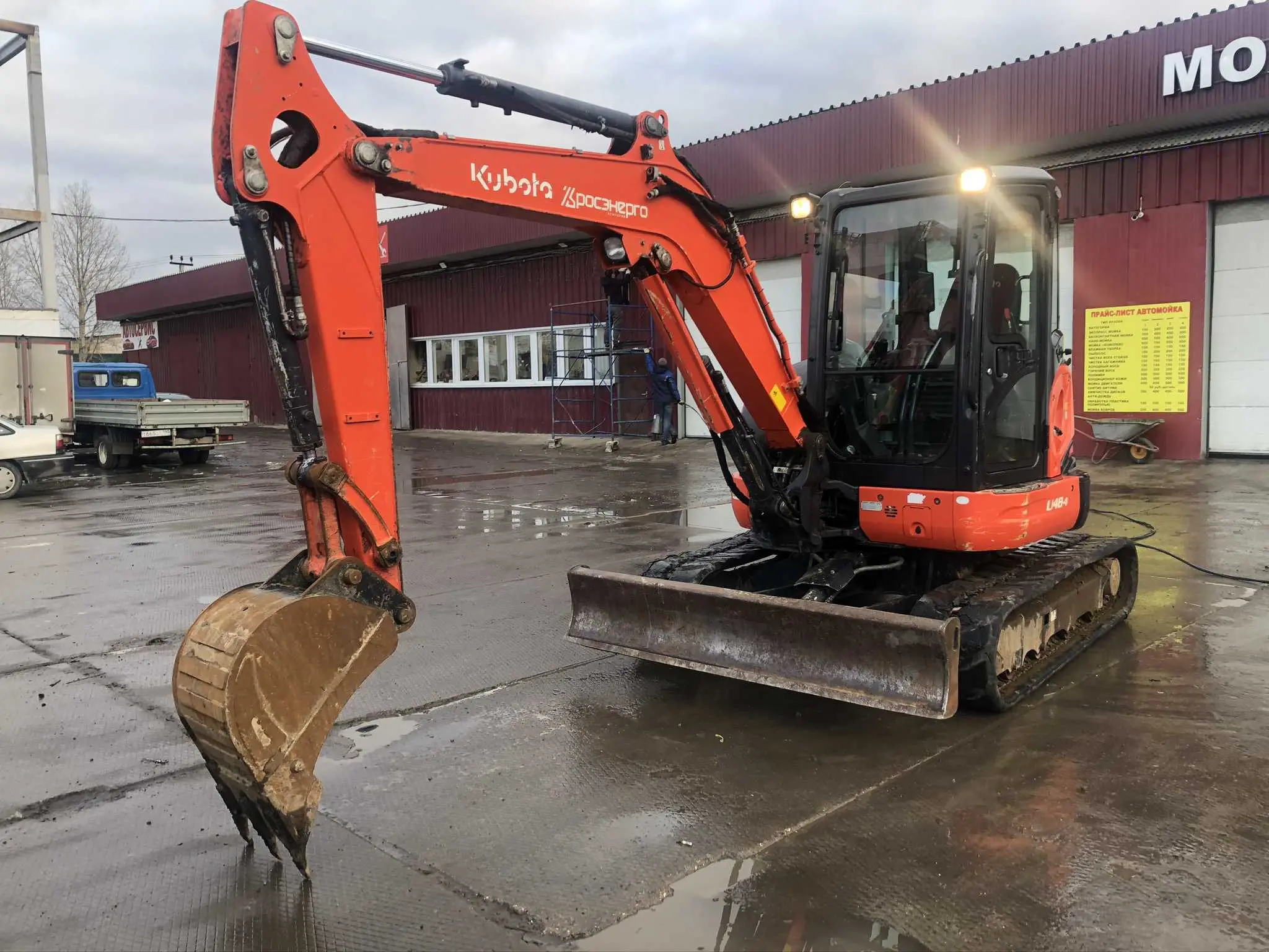 Аренда мини-экскаватора Kubota U48-4