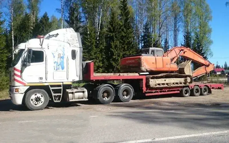 Аренда автотрала Freightliner Argosy 30т